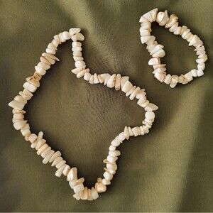 Vintage Cream Shell Chip Necklace & Bracelet Set